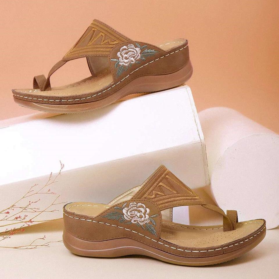 【Last 200 pairs】【Flash Sale💝 50% OFF⭐ Factory Outlet】EMBROIDERY COMFY WEDGES SANDALS