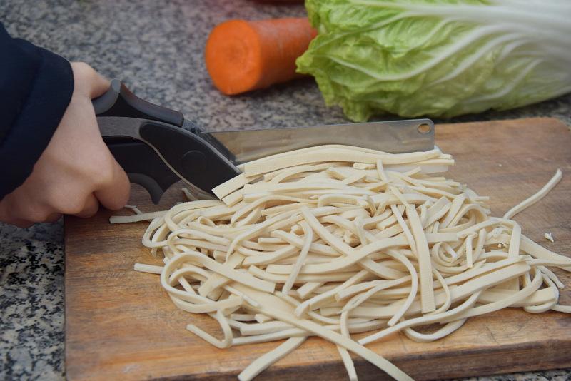 Clever Cutter Kitchen Scissors