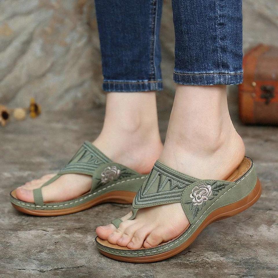 【Last 200 pairs】【Flash Sale💝 50% OFF⭐ Factory Outlet】EMBROIDERY COMFY WEDGES SANDALS