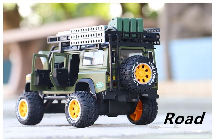 1:28 Defender Camel Trophy Car Model Diecasts & Toy Vehicles